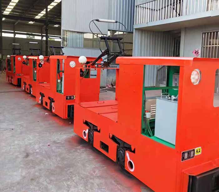 架線式電機(jī)車