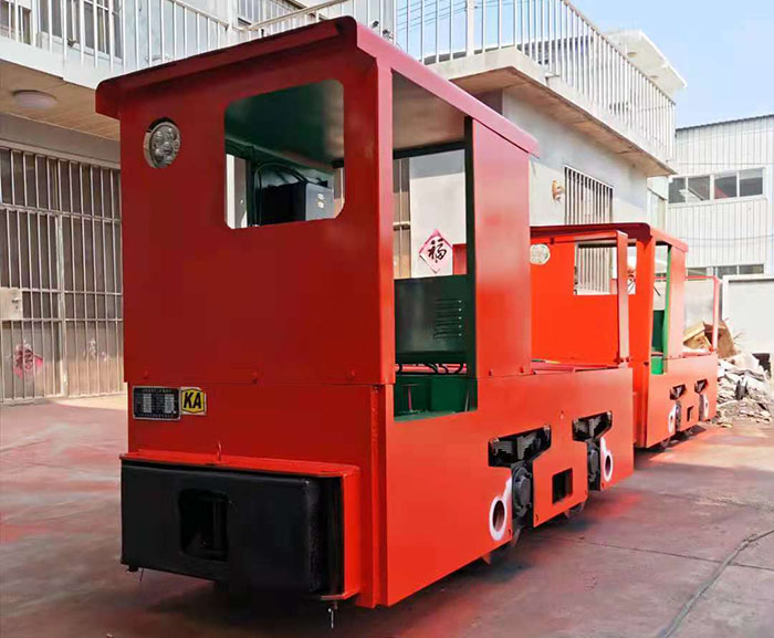 架線式電機(jī)車