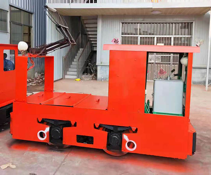 架線式電機(jī)車