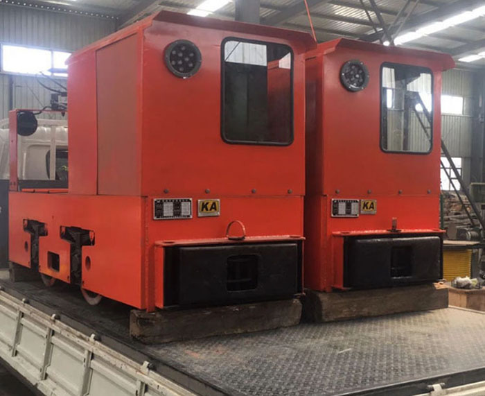 架線式電機(jī)車